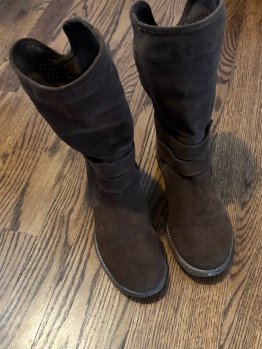 crown vintage brown suede buckle boots - Picture 3 of 10